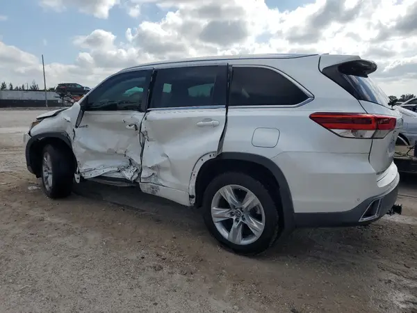 5TDDGRFH1HS025142 2017 TOYOTA HIGHLANDER - Image 2