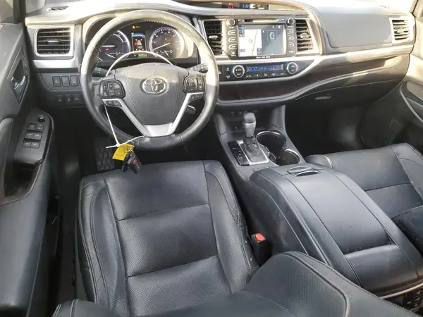 5TDDGRFH1JS038463 2018 TOYOTA HIGHLANDER - Image 8