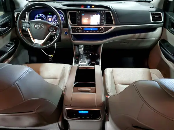 5TDDGRFH1JS041931 2018 TOYOTA HIGHLANDER - Image 8