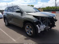 5TDDGRFH1JS043257 2018 TOYOTA HIGHLANDER