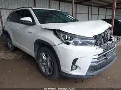 5TDDGRFH1KS055569 2019 TOYOTA HIGHLANDER