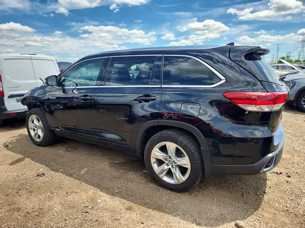 5TDDGRFH1KS060044 2019 TOYOTA HIGHLANDER - Image 2
