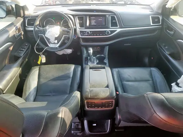 5TDDGRFH1KS071772 2019 TOYOTA HIGHLANDER - Image 8