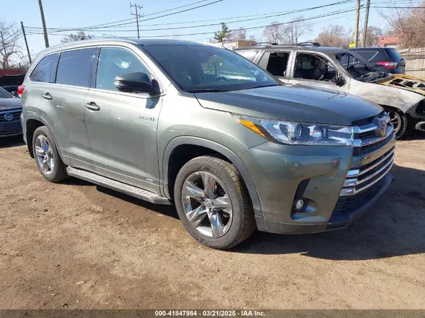 5TDDGRFH1KS078527 2019 TOYOTA HIGHLANDER - Image 1