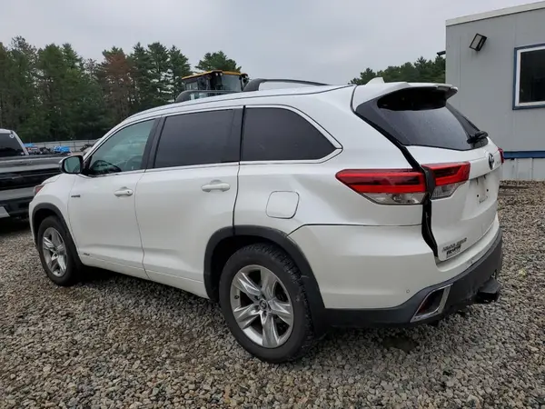 5TDDGRFH2HS022573 2017 TOYOTA HIGHLANDER - Image 2
