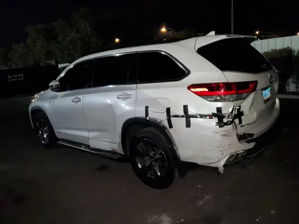 5TDDGRFH2HS026929 2017 TOYOTA HIGHLANDER - Image 2