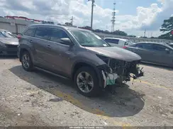 5TDDGRFH2HS031497 2017 TOYOTA HIGHLANDER