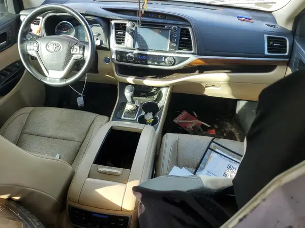 5TDDGRFH2HS032391 2017 TOYOTA HIGHLANDER - Image 8