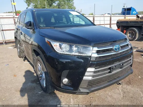 5TDDGRFH2HS032892 2017 TOYOTA HIGHLANDER - Image 1