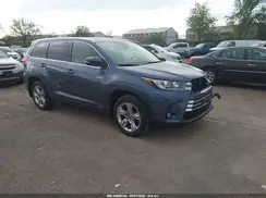 5TDDGRFH2JS037922 2018 TOYOTA HIGHLANDER