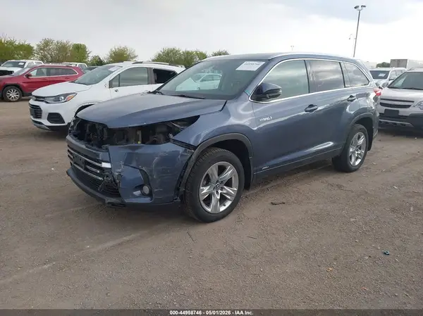 5TDDGRFH2JS037922 2018 TOYOTA HIGHLANDER - Image 2
