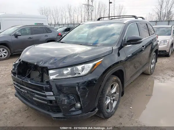 5TDDGRFH2JS044899 2018 TOYOTA HIGHLANDER - Image 2