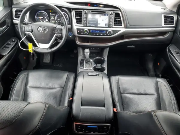 5TDDGRFH2JS050198 2018 TOYOTA HIGHLANDER - Image 8