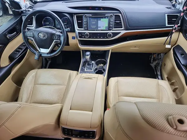 5TDDGRFH2JS050332 2018 TOYOTA HIGHLANDER - Image 8