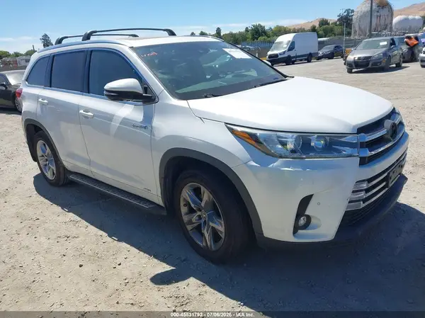 5TDDGRFH2KS059209 2019 TOYOTA HIGHLANDER - Image 1