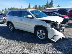 5TDDGRFH2KS067178 2019 TOYOTA HIGHLANDER