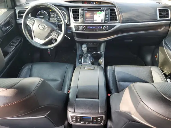 5TDDGRFH2KS071859 2019 TOYOTA HIGHLANDER - Image 8