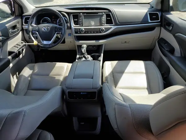 5TDDGRFH2KS074728 2019 TOYOTA HIGHLANDER - Image 8