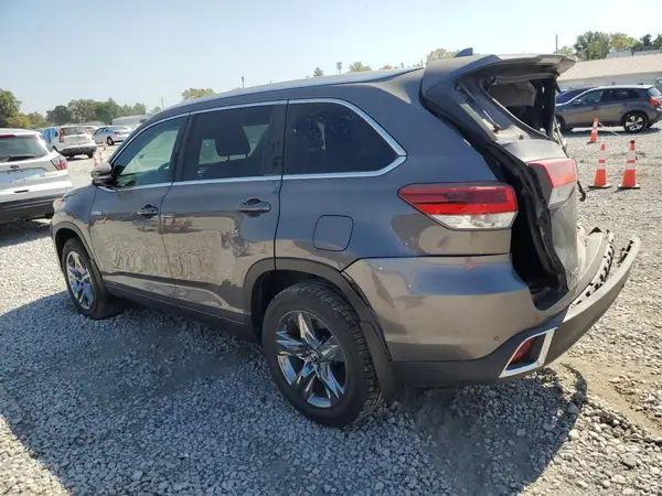 5TDDGRFH3HS025384 2017 TOYOTA HIGHLANDER - Image 2
