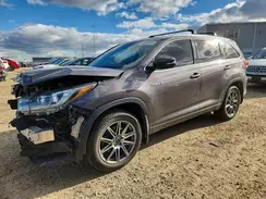 5TDDGRFH3HS026907 2017 TOYOTA HIGHLANDER