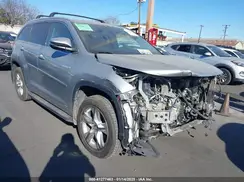 5TDDGRFH3HS031766 2017 TOYOTA HIGHLANDER