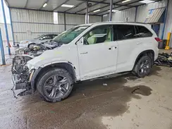 5TDDGRFH3HS032383 2017 TOYOTA HIGHLANDER
