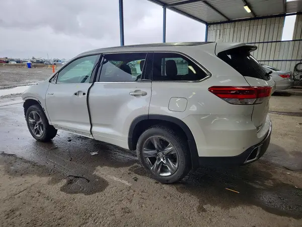 5TDDGRFH3HS032383 2017 TOYOTA HIGHLANDER - Image 2