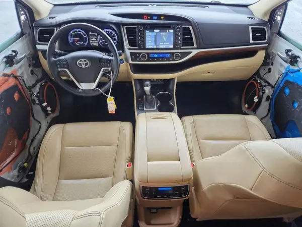 5TDDGRFH3HS032383 2017 TOYOTA HIGHLANDER - Image 8