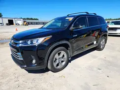 5TDDGRFH3HS033131 2017 TOYOTA HIGHLANDER
