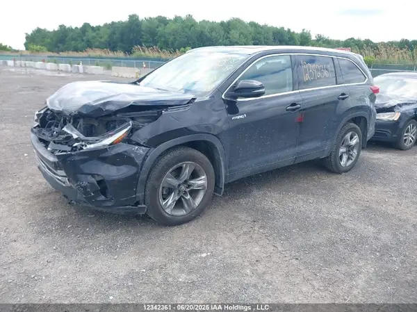 5TDDGRFH3HS034862 2017 TOYOTA HIGHLANDER - Image 2