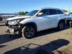 5TDDGRFH3HS035851 2017 TOYOTA HIGHLANDER