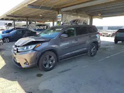 5TDDGRFH3HS036532 2017 TOYOTA HIGHLANDER