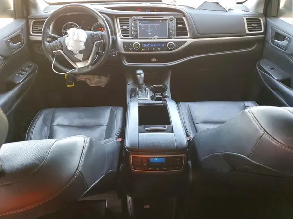 5TDDGRFH3HS036532 2017 TOYOTA HIGHLANDER - Image 8