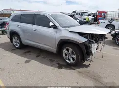 5TDDGRFH3JS037721 2018 TOYOTA HIGHLANDER
