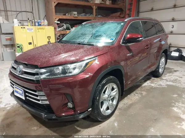 5TDDGRFH3JS048993 2018 TOYOTA HIGHLANDER - Image 2