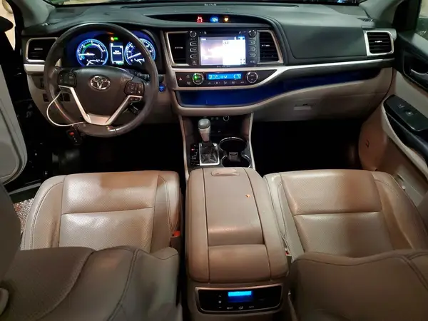 5TDDGRFH3JS052185 2018 TOYOTA HIGHLANDER - Image 8