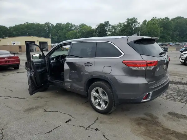 5TDDGRFH3KS065732 2019 TOYOTA HIGHLANDER - Image 2