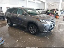 5TDDGRFH3KS067867 2019 TOYOTA HIGHLANDER