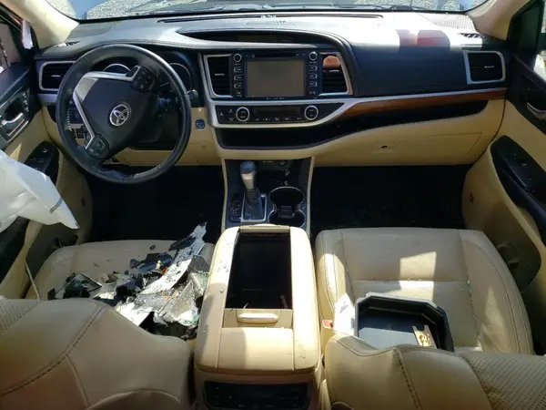 5TDDGRFH3KS071451 2019 TOYOTA HIGHLANDER - Image 8