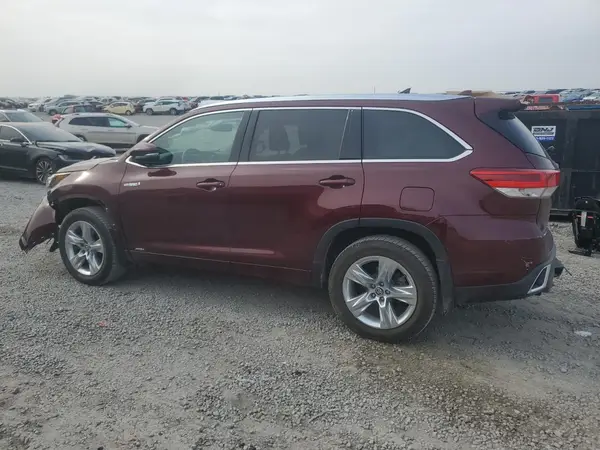5TDDGRFH4HS026267 2017 TOYOTA HIGHLANDER - Image 2