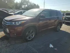 5TDDGRFH4HS034062 2017 TOYOTA HIGHLANDER
