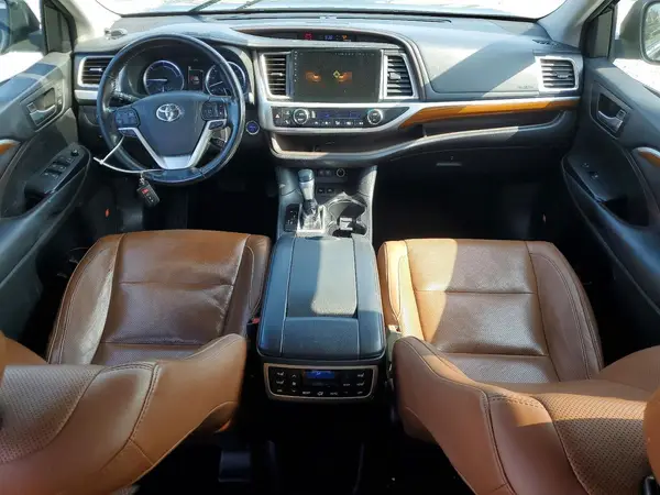 5TDDGRFH4JS046072 2018 TOYOTA HIGHLANDER - Image 8