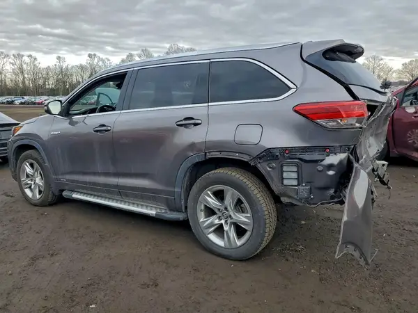 5TDDGRFH4JS049148 2018 TOYOTA HIGHLANDER - Image 2