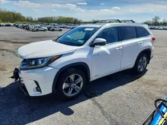 5TDDGRFH4JS050199 2018 TOYOTA HIGHLANDER