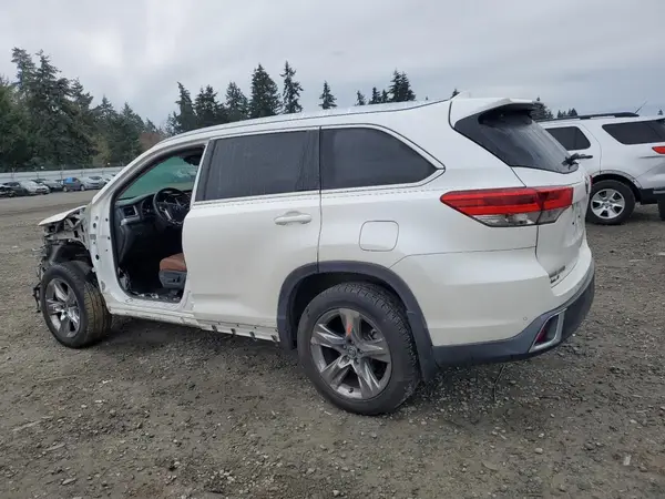 5TDDGRFH4JS052163 2018 TOYOTA HIGHLANDER - Image 2