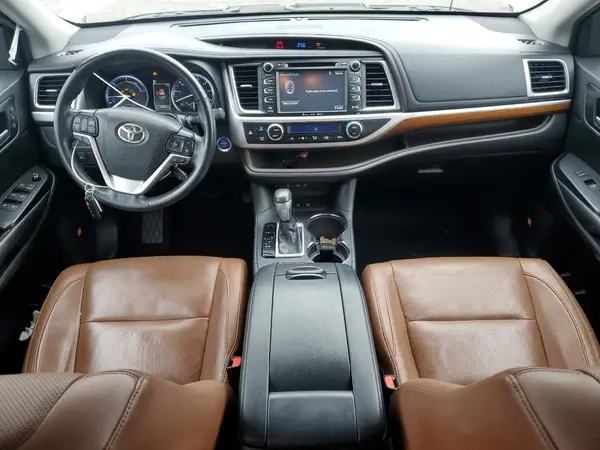 5TDDGRFH4KS052777 2019 TOYOTA HIGHLANDER - Image 8