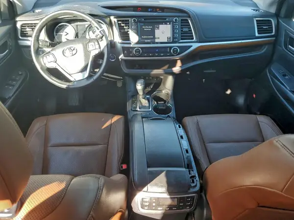 5TDDGRFH4KS053413 2019 TOYOTA HIGHLANDER - Image 8