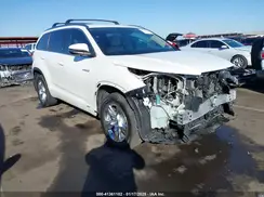 5TDDGRFH4KS053718 2019 TOYOTA HIGHLANDER