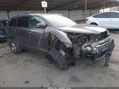 5TDDGRFH4KS066081 2019 TOYOTA HIGHLANDER