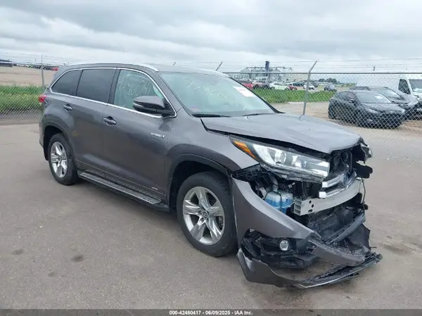 5TDDGRFH4KS072964 2019 TOYOTA HIGHLANDER - Image 1